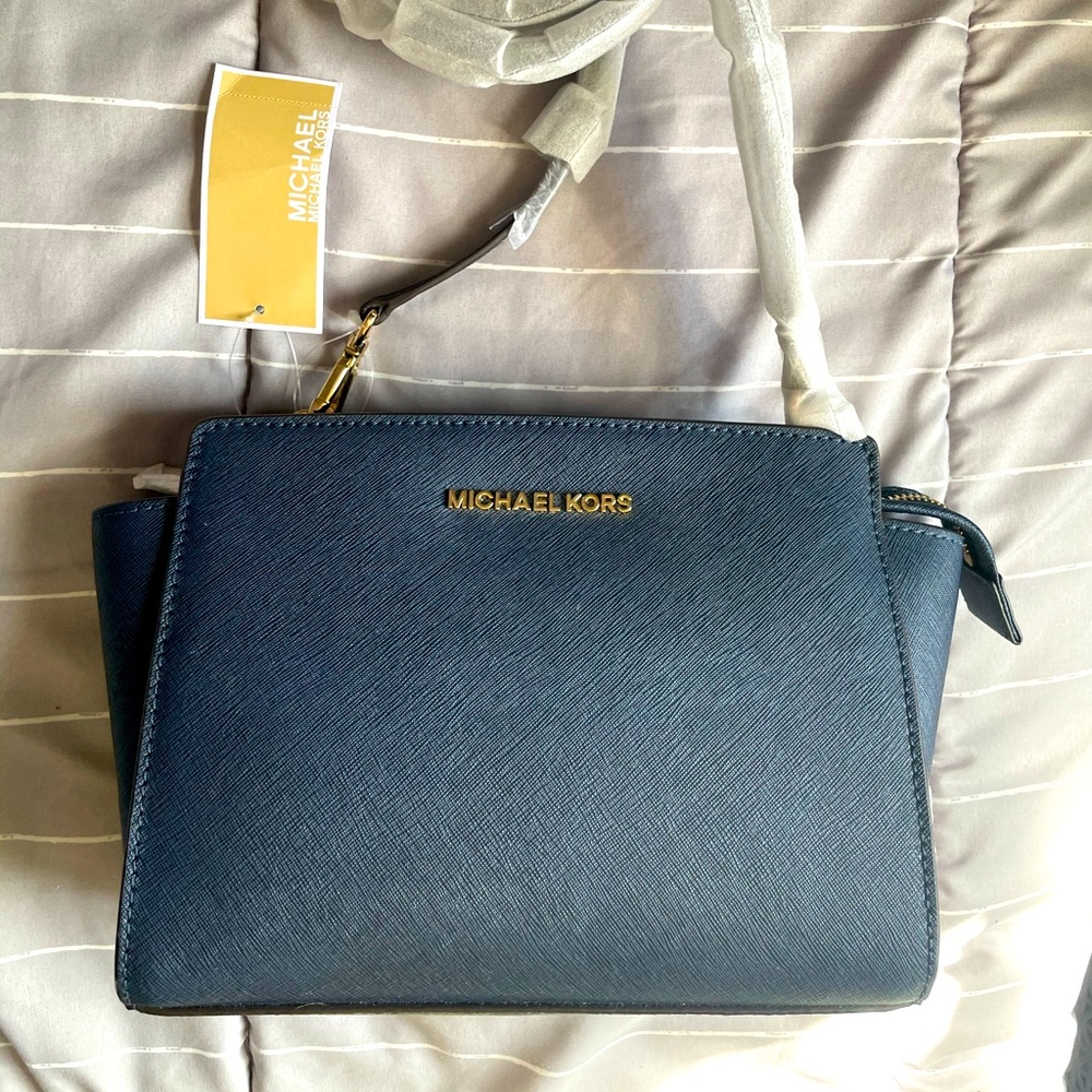 NWT Michael Kors Selma Messenger Bag